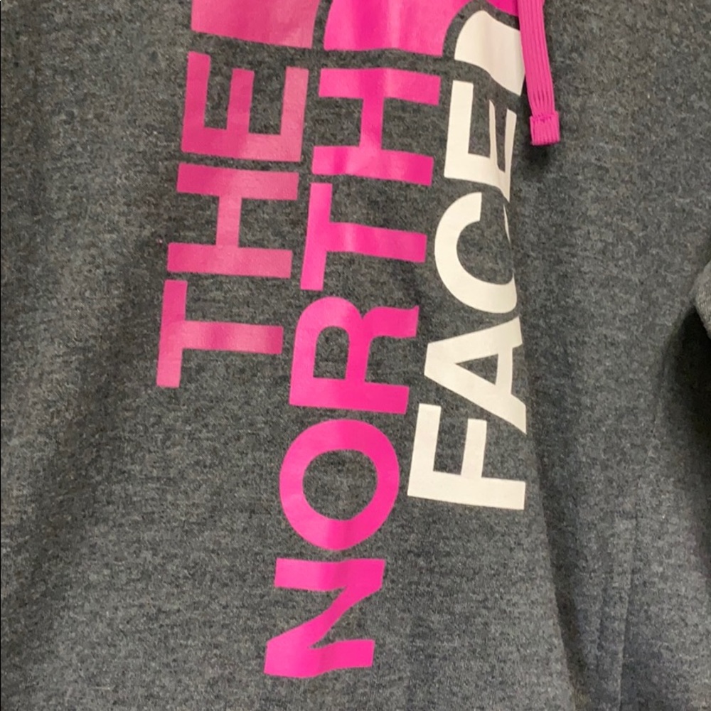 Women’s north face hoodie